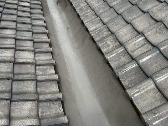 姫路市で谷板金へ防水塗装